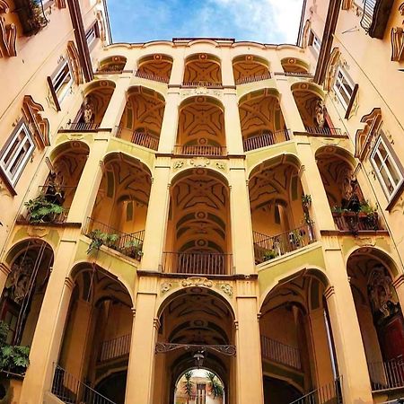 Ferienwohnung Napoli Sottosopra Chiaia Exterior foto