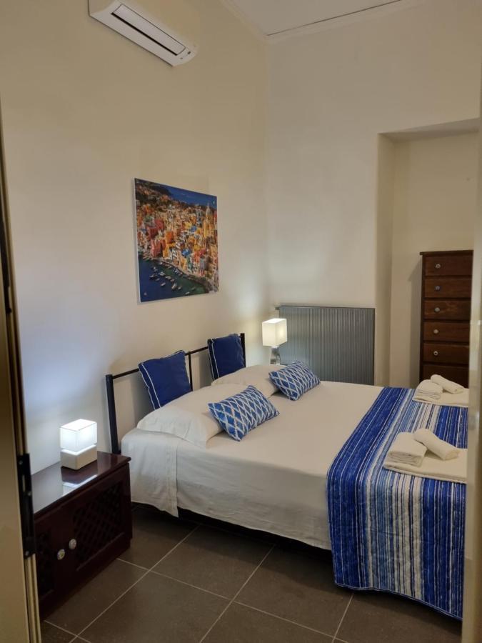 Ferienwohnung Napoli Sottosopra Chiaia Exterior foto