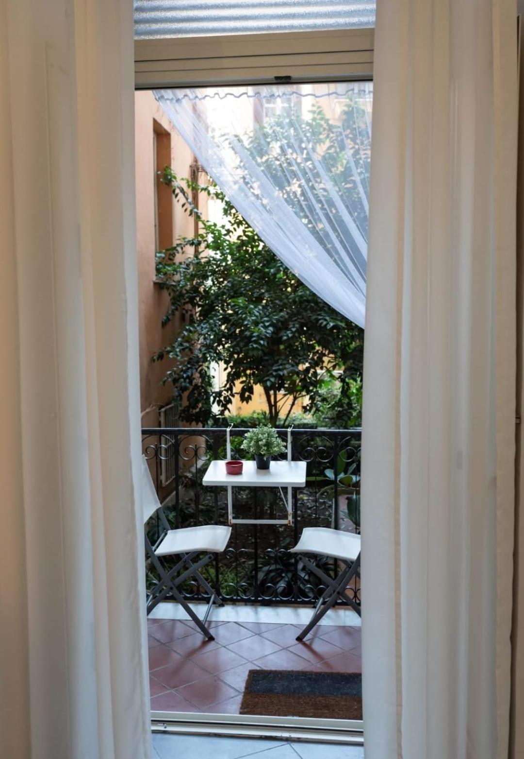 Ferienwohnung Napoli Sottosopra Chiaia Exterior foto