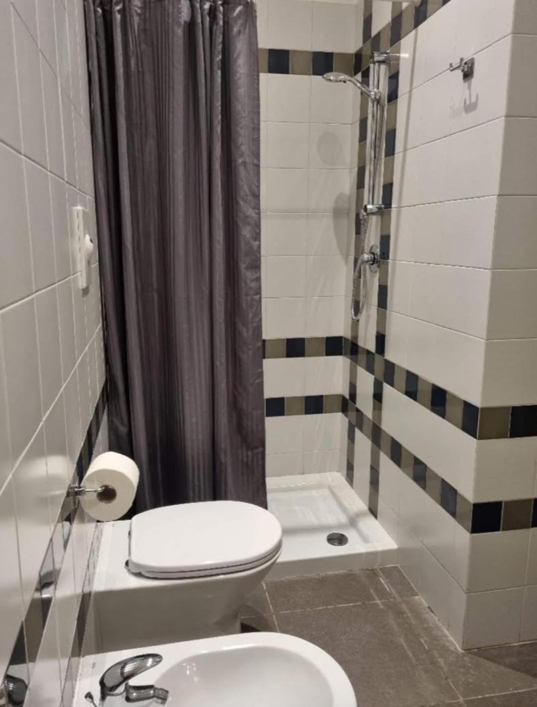 Ferienwohnung Napoli Sottosopra Chiaia Exterior foto