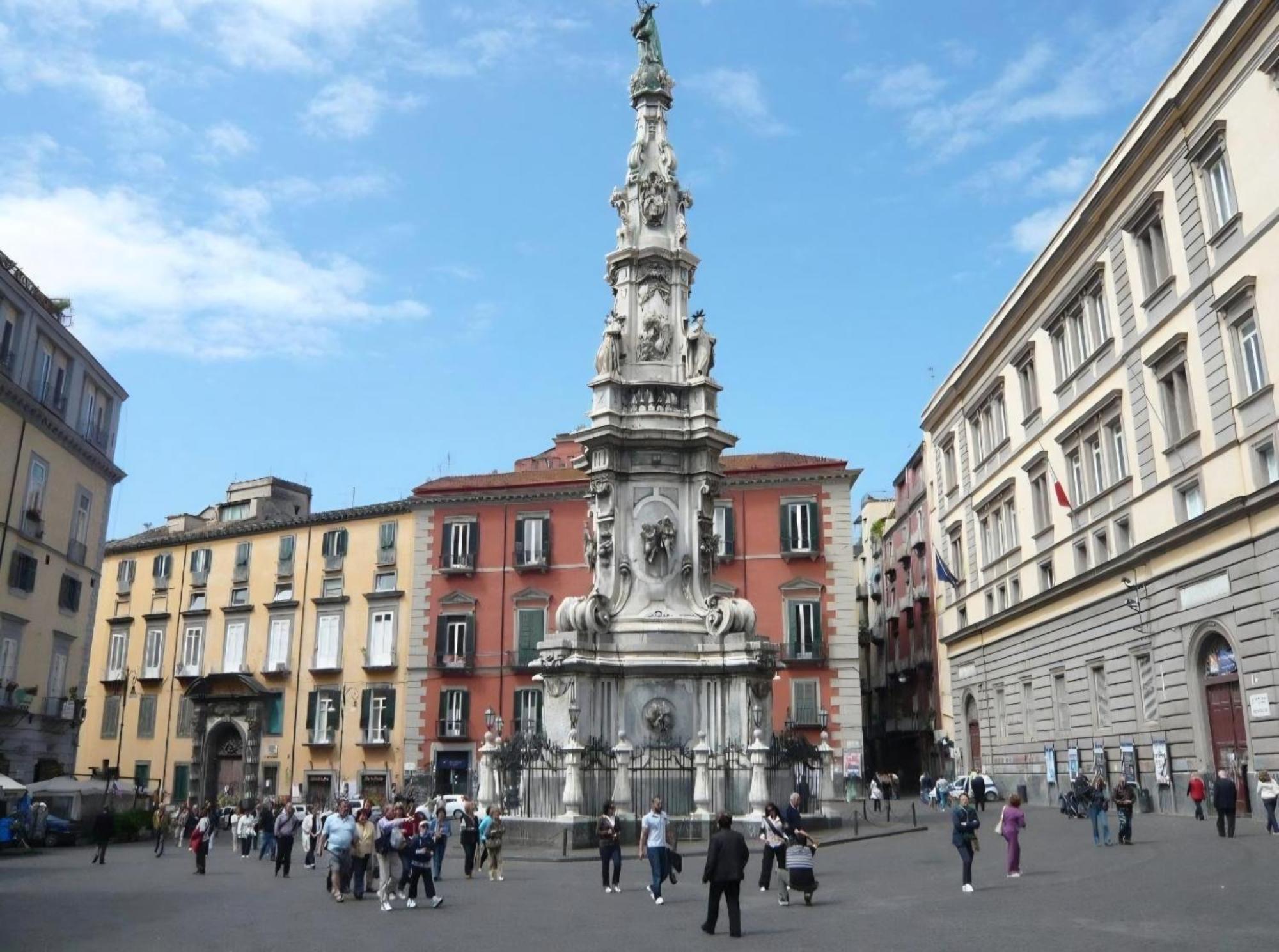 Ferienwohnung Napoli Sottosopra Chiaia Exterior foto