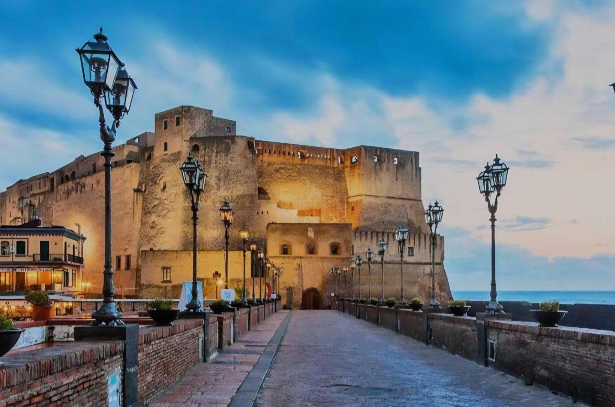 Ferienwohnung Napoli Sottosopra Chiaia Exterior foto
